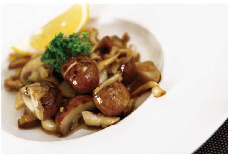 キノコのソテー